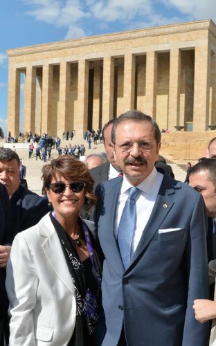 TOBB Genel Kurulu'nda Başkanımız Sayın Rıfat Hisarcıklıoğlu ile Anıtkabir ziyaretimizden kareler..
